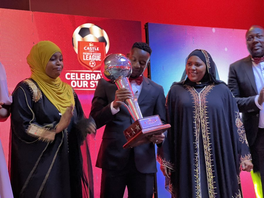 Qadr Amini crowned 2023 Soccer Star of the Year.